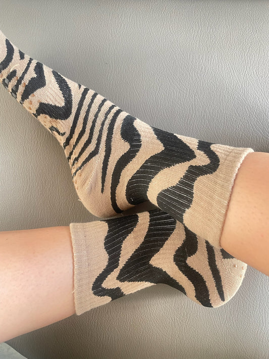 Calceta larga de animal print